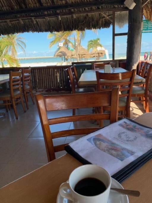 Oceanfront Casita Coral Apartment Челем Екстериор снимка
